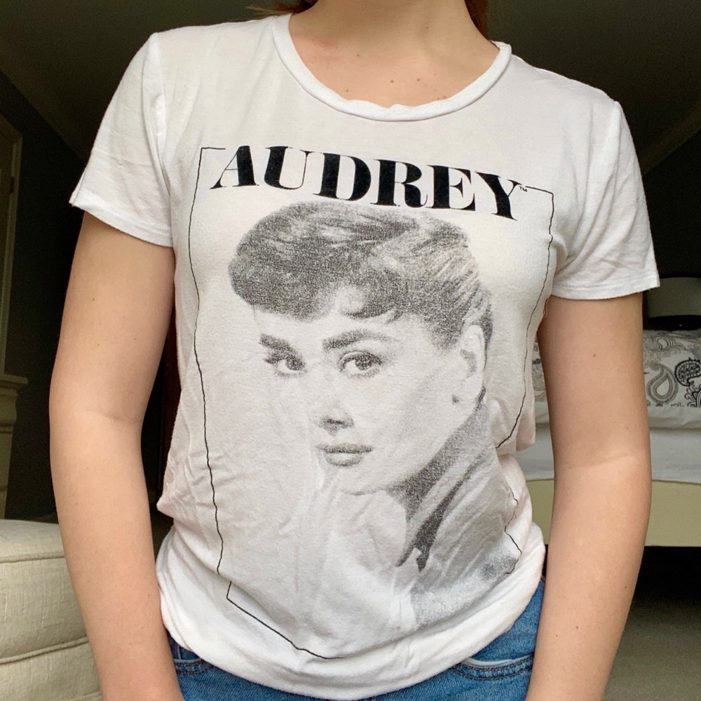 🤍Vintage Audrey Hepburn Shirt